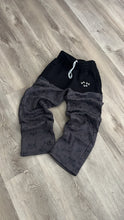 Load image into Gallery viewer, Crossbones Sweatpants
